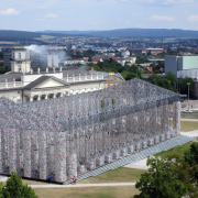 Blick auf das Pantheon der Bücher auf dem Friedrichsplatz während der documenta 2017; Kassel (Copyright: EK3100 via Pixabay)